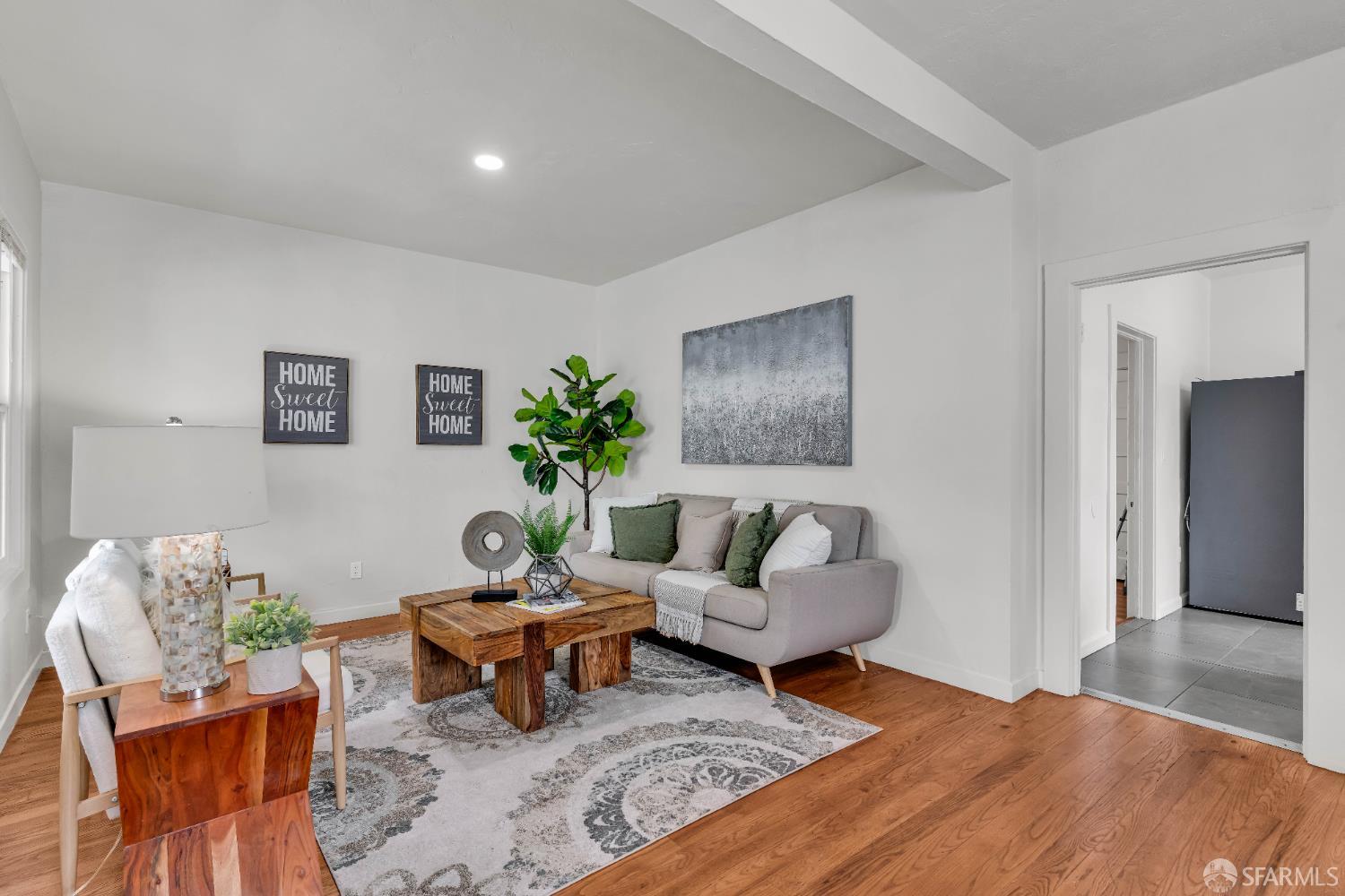 Detail Gallery Image 10 of 42 For 2918 Newbury St, Berkeley,  CA 94703 - 3 Beds | 1/1 Baths
