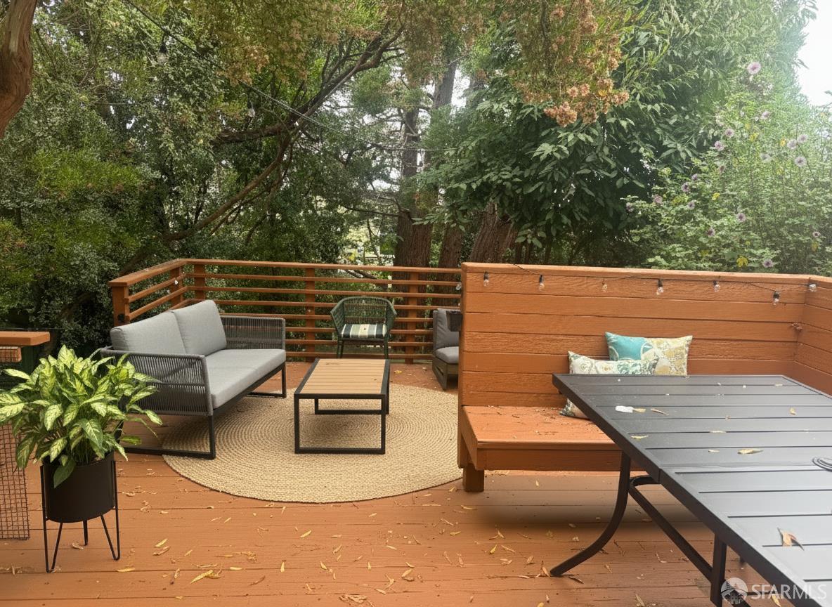 Detail Gallery Image 5 of 10 For 548 Duncan St #101,  San Francisco,  CA 94131 - 3 Beds | 2/1 Baths