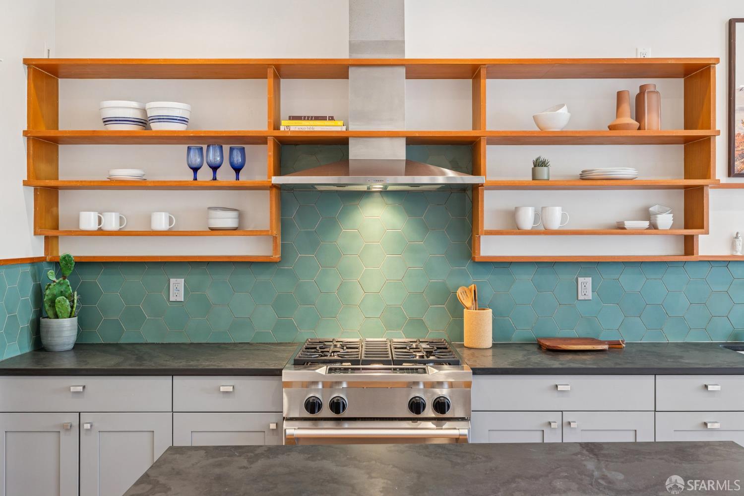 Photo #12: 425078241 Listing: Photo #12