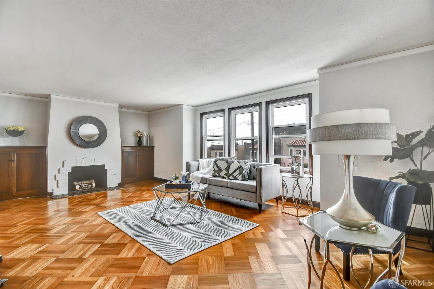 Detail Gallery Image 3 of 53 For 2116 18th Ave, San Francisco,  CA 94116 - 4 Beds | 3 Baths