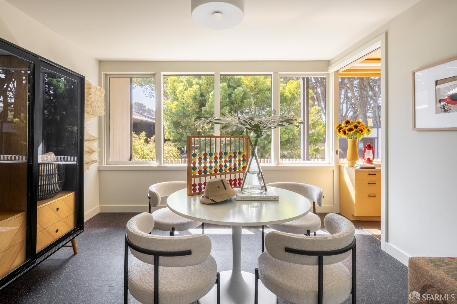 Detail Gallery Image 22 of 29 For 180 Palo Alto Ave, San Francisco,  CA 94114 - 4 Beds | 3/1 Baths