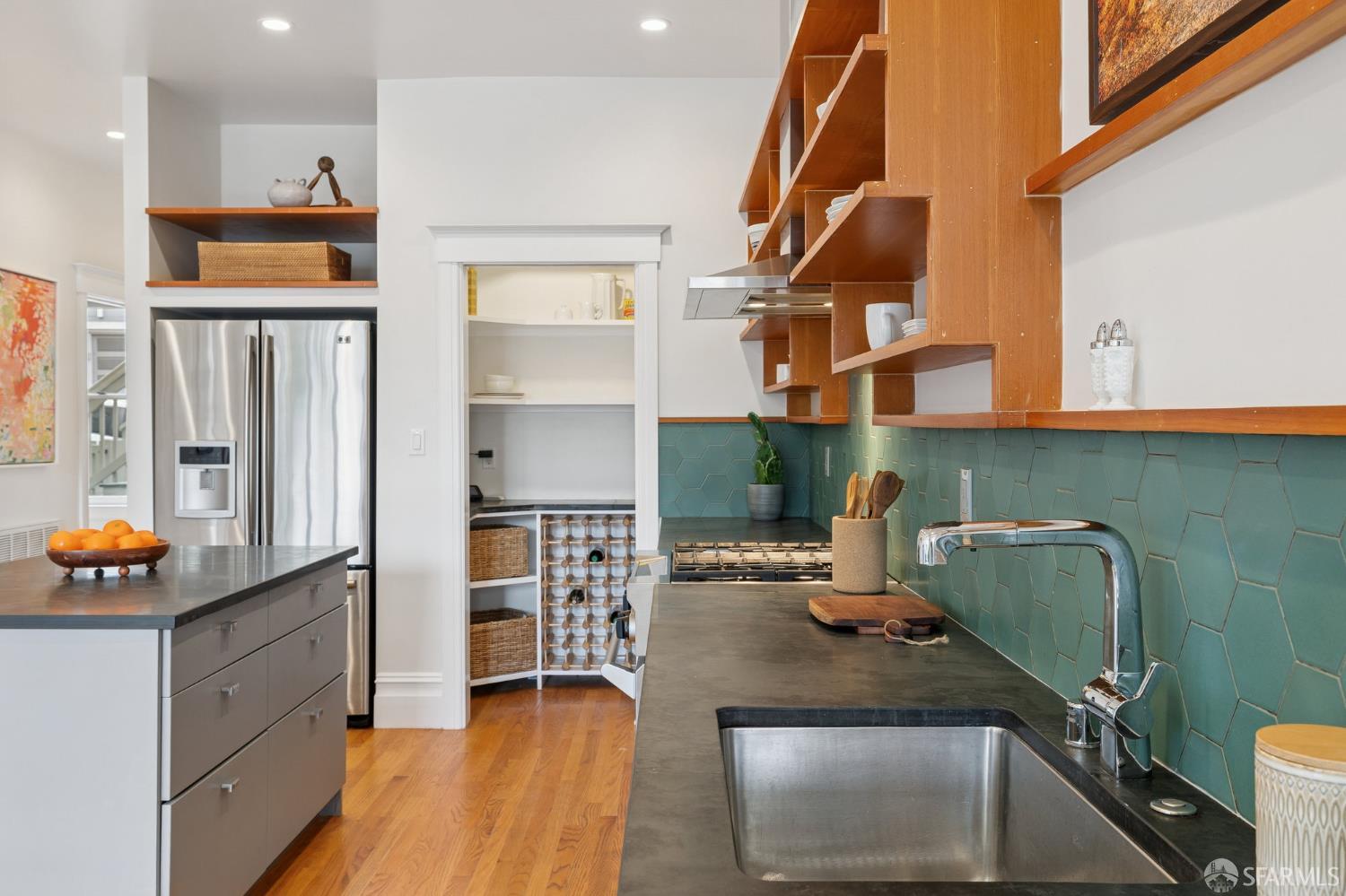 Photo #10: 425078241 Listing: Photo #10