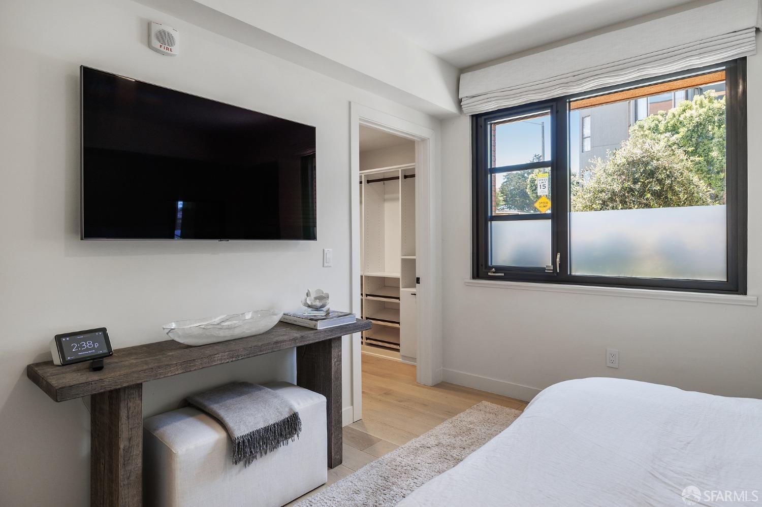 Photo #4: 425078037 Listing 
