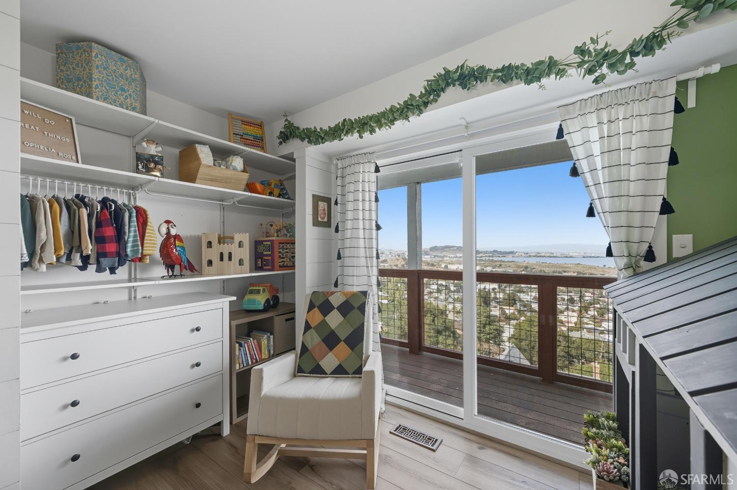 Detail Gallery Image 23 of 57 For 253 Kings Rd, Brisbane,  CA 94005 - 4 Beds | 3/1 Baths