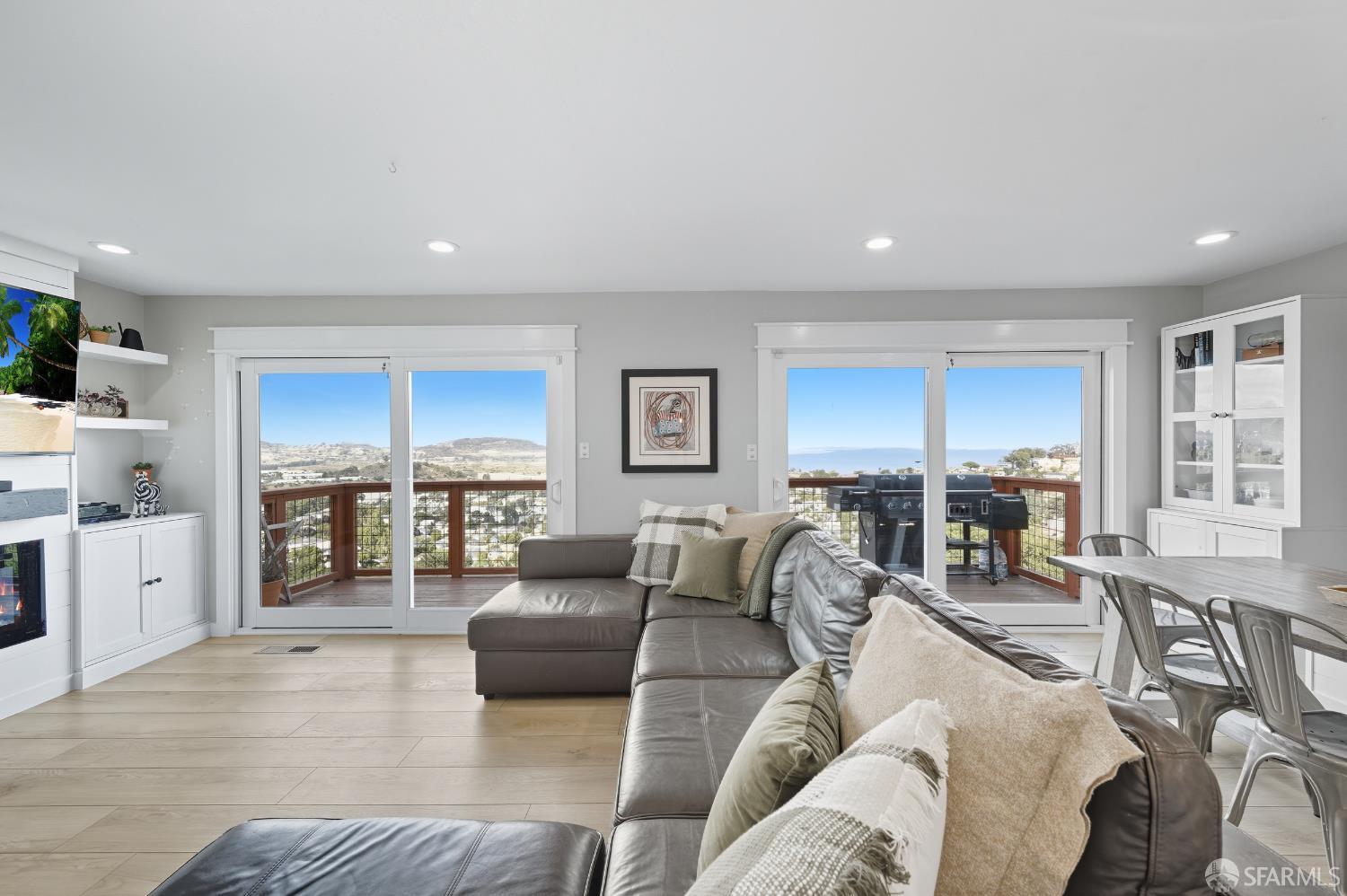 Detail Gallery Image 8 of 57 For 253 Kings Rd, Brisbane,  CA 94005 - 4 Beds | 3/1 Baths