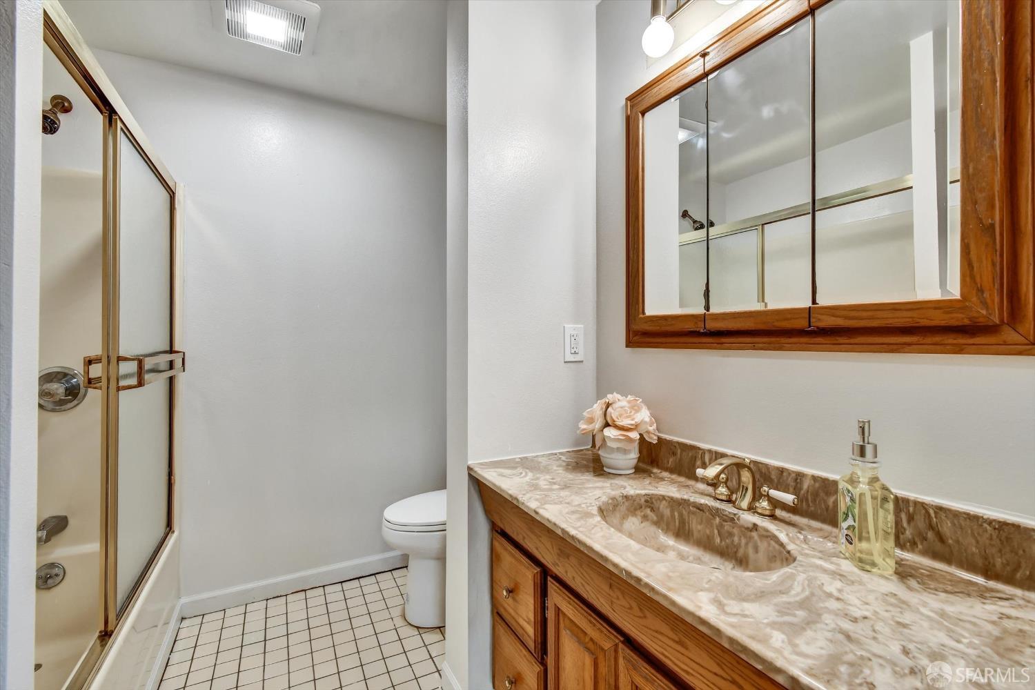 Detail Gallery Image 48 of 53 For 2116 18th Ave, San Francisco,  CA 94116 - 4 Beds | 3 Baths