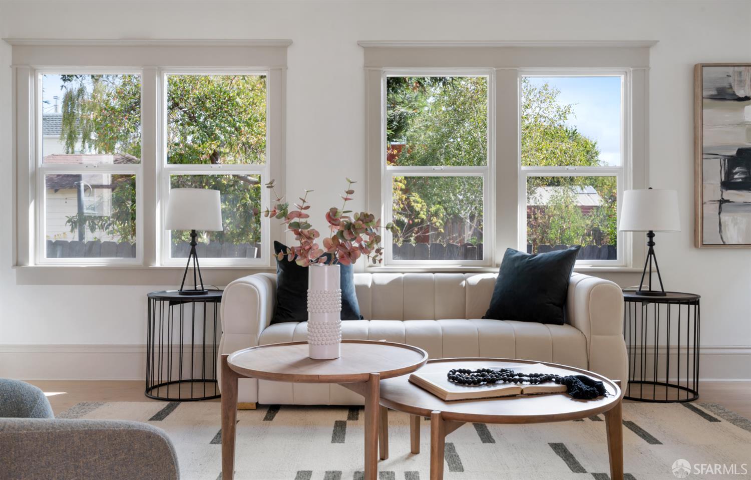 Detail Gallery Image 3 of 28 For 2533 Grant St, Berkeley,  CA 94703 - 4 Beds | 3 Baths