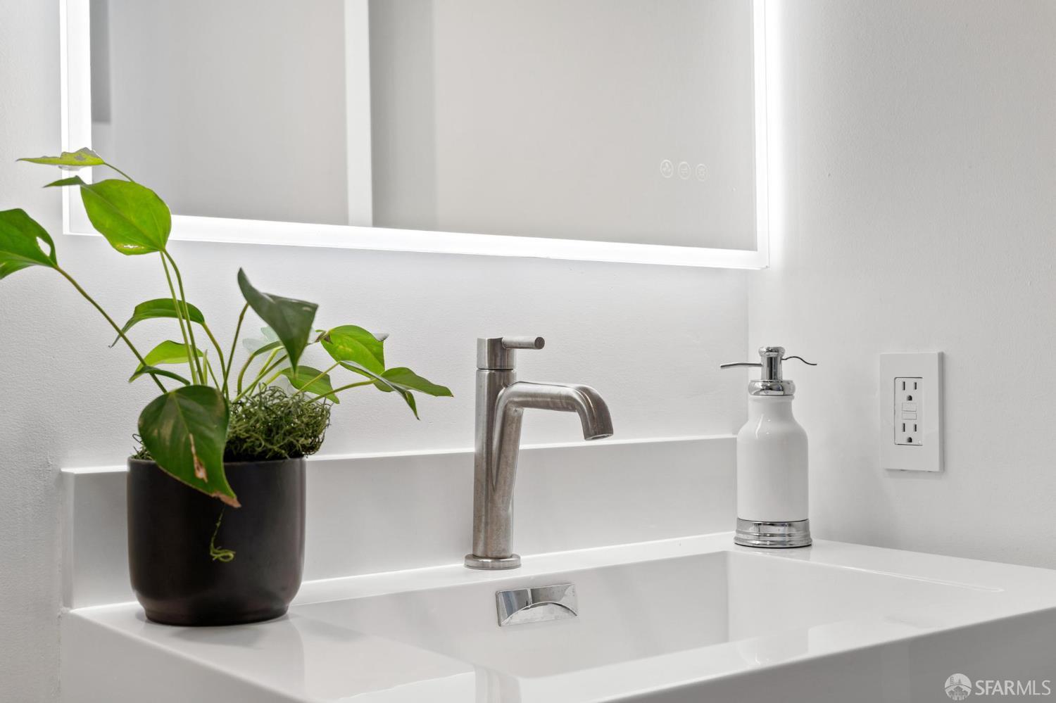 Detail Gallery Image 24 of 47 For 2418 20th Ave #101,  San Francisco,  CA 94116 - 2 Beds | 2 Baths