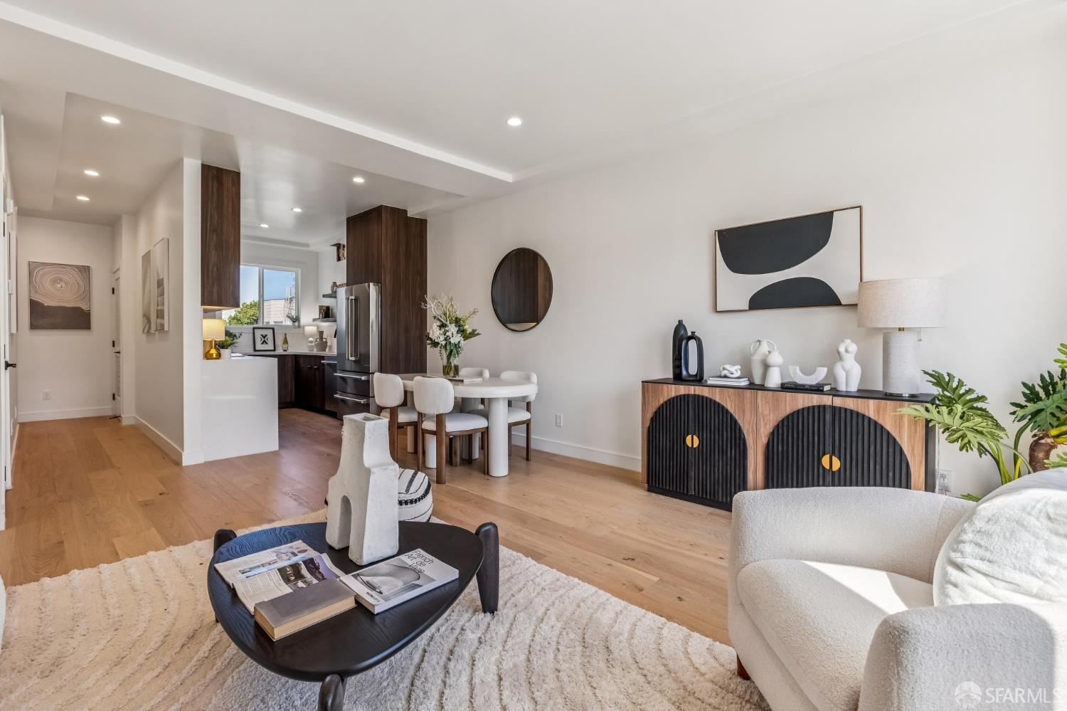 Detail Gallery Image 6 of 19 For 1234 Francisco St #5,  San Francisco,  CA 94123 - 2 Beds | 2 Baths