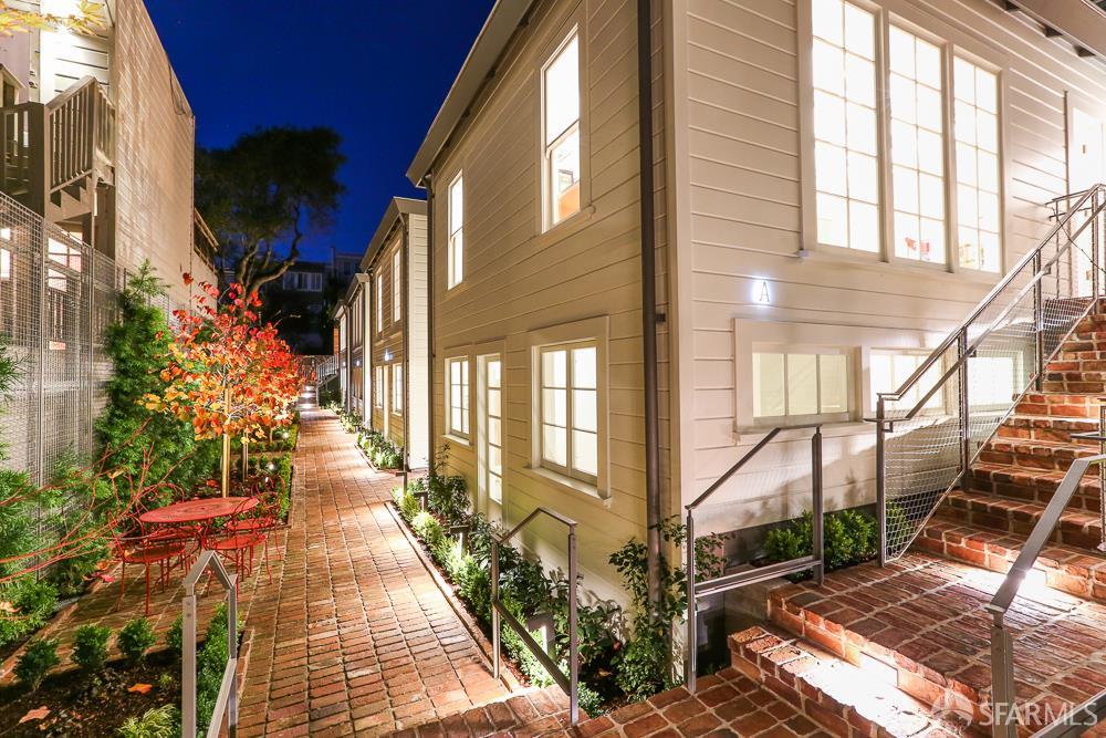 Detail Gallery Image 72 of 83 For 1338 Filbert St a,  San Francisco,  CA 94109 - 4 Beds | 4 Baths