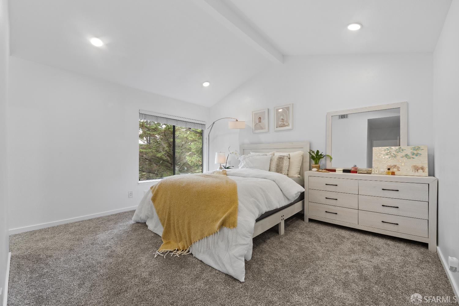 Detail Gallery Image 25 of 44 For 3374 Brittan Ave #13,  San Carlos,  CA 94070 - 3 Beds | 2 Baths