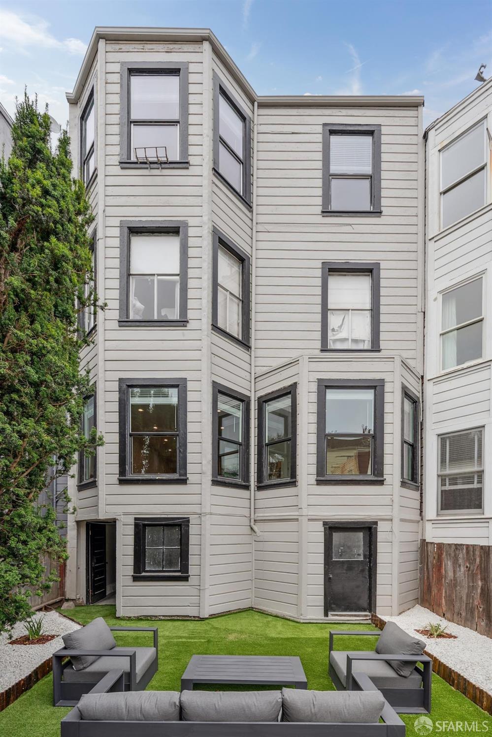 Photo #11: 425078408 Listing: Photo #11