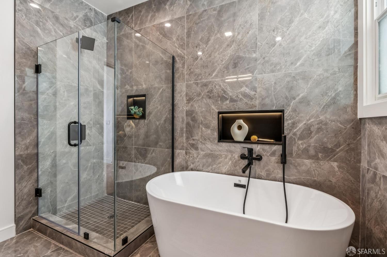 Detail Gallery Image 15 of 19 For 1234 Francisco St #5,  San Francisco,  CA 94123 - 2 Beds | 2 Baths