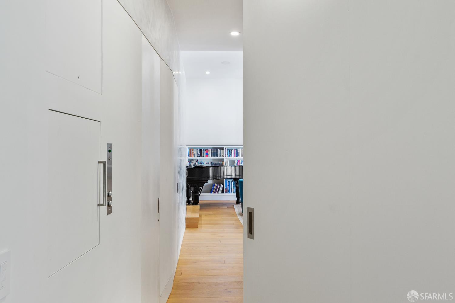 Detail Gallery Image 42 of 83 For 1338 Filbert St a,  San Francisco,  CA 94109 - 4 Beds | 4 Baths