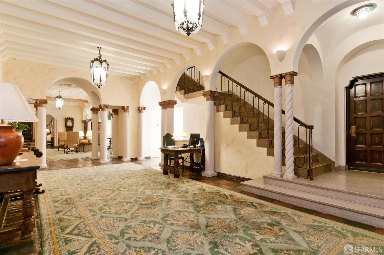Photo #6: 425078666 Listing 