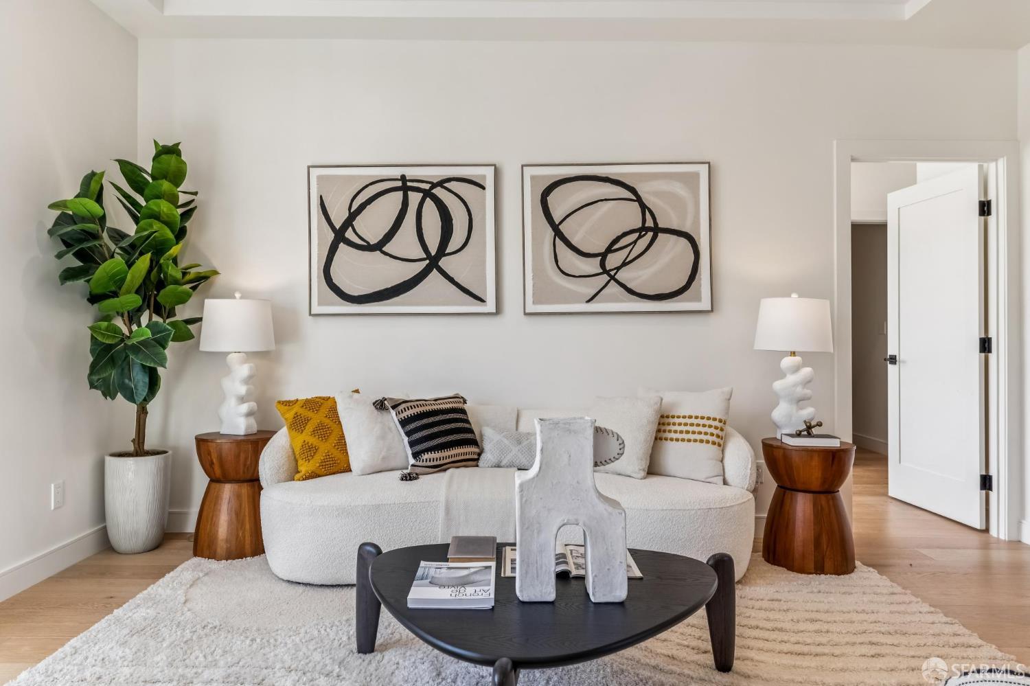 Detail Gallery Image 5 of 19 For 1234 Francisco St #5,  San Francisco,  CA 94123 - 2 Beds | 2 Baths