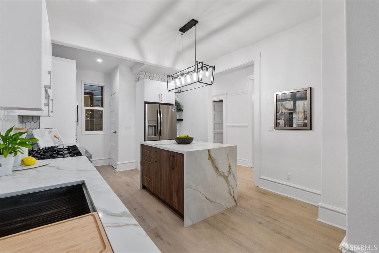 Photo #5: 425078569 Listing 