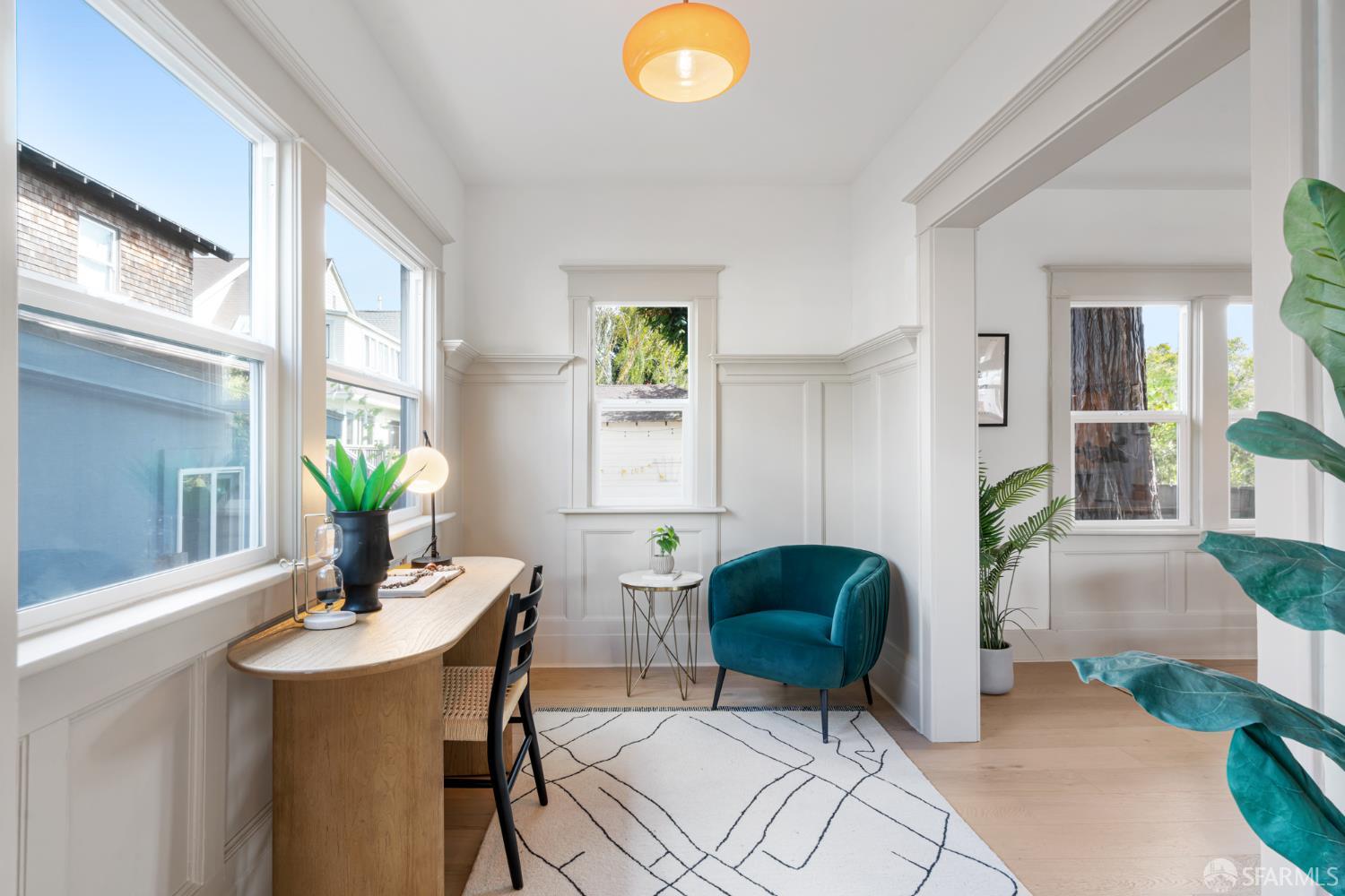 Detail Gallery Image 13 of 28 For 2533 Grant St, Berkeley,  CA 94703 - 4 Beds | 3 Baths