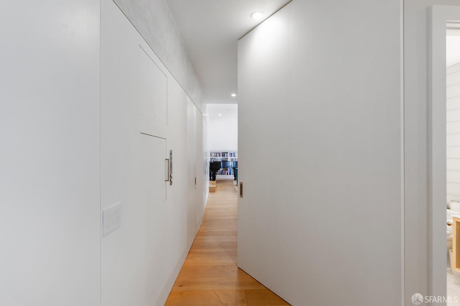 Detail Gallery Image 41 of 83 For 1338 Filbert St a,  San Francisco,  CA 94109 - 4 Beds | 4 Baths