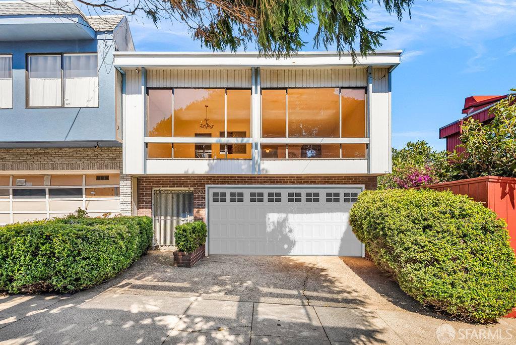 Front Image Thumbnail for SF425078399