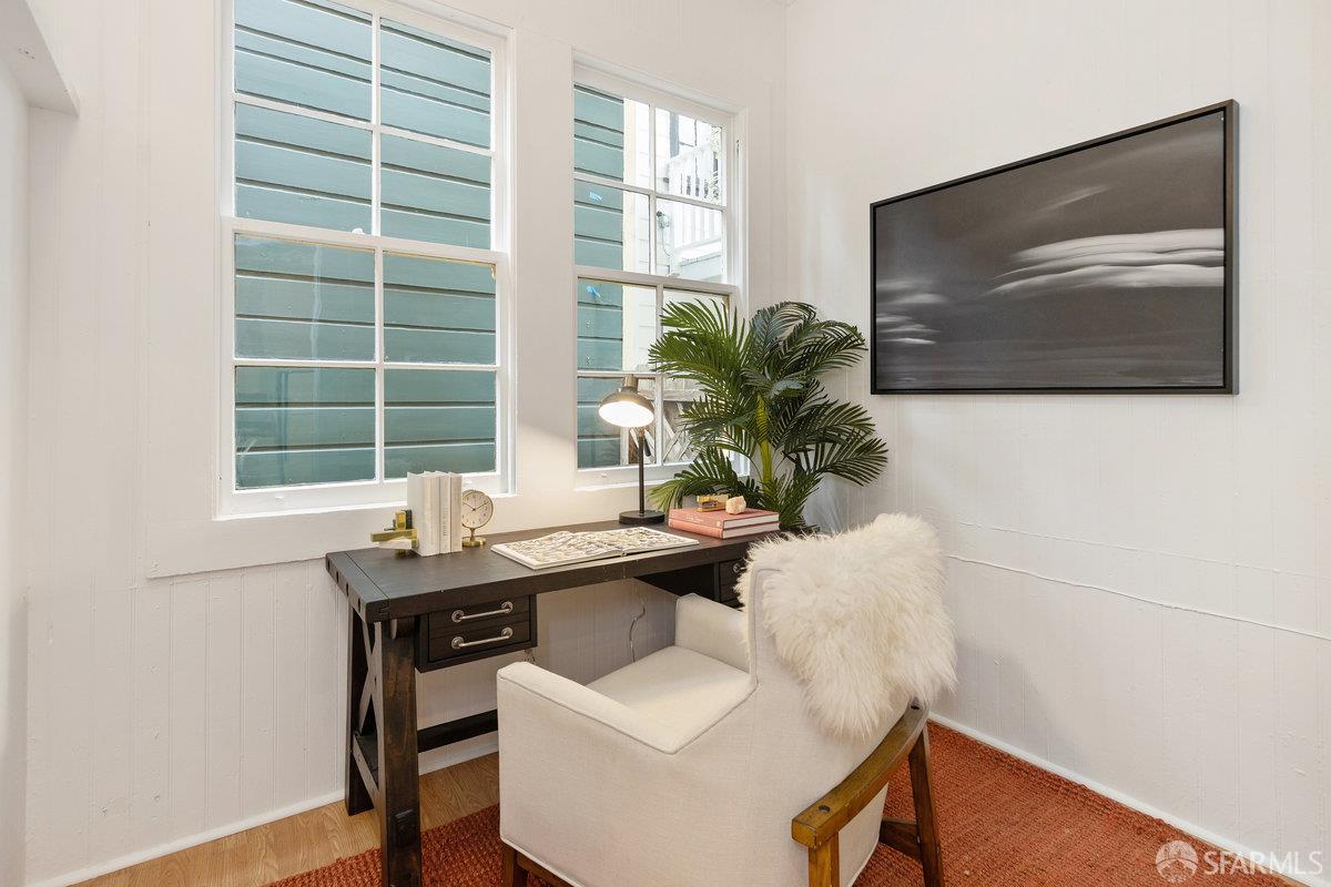 Detail Gallery Image 15 of 42 For 221 Scott St, San Francisco,  CA 94117 - – Beds | – Baths