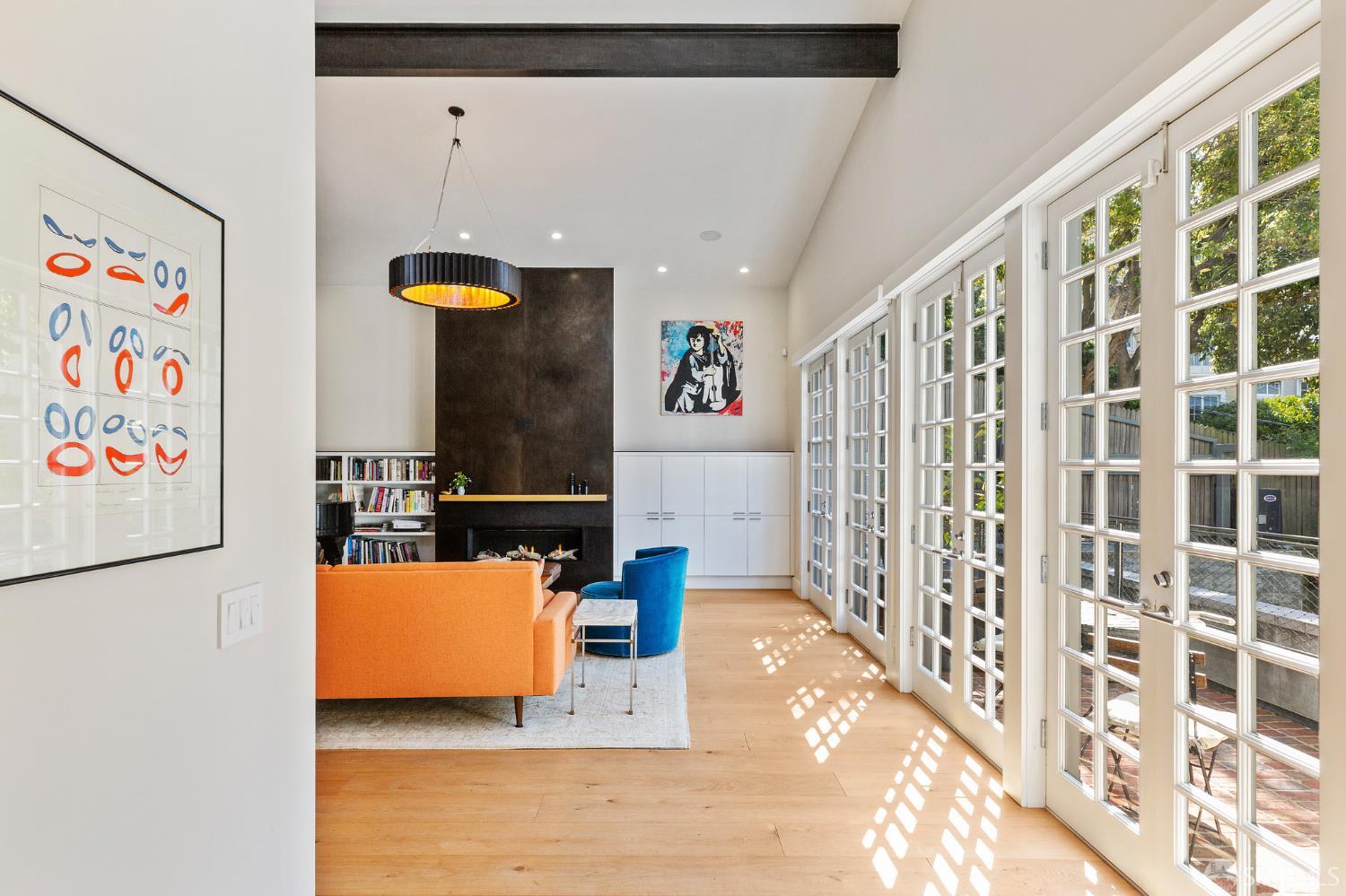 Detail Gallery Image 7 of 83 For 1338 Filbert St a,  San Francisco,  CA 94109 - 4 Beds | 4 Baths