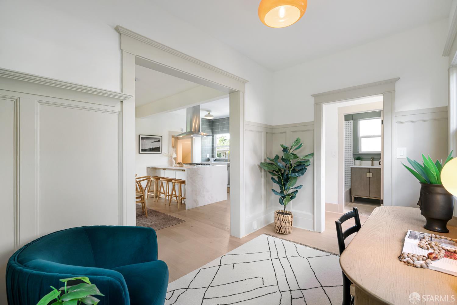 Detail Gallery Image 14 of 28 For 2533 Grant St, Berkeley,  CA 94703 - 4 Beds | 3 Baths