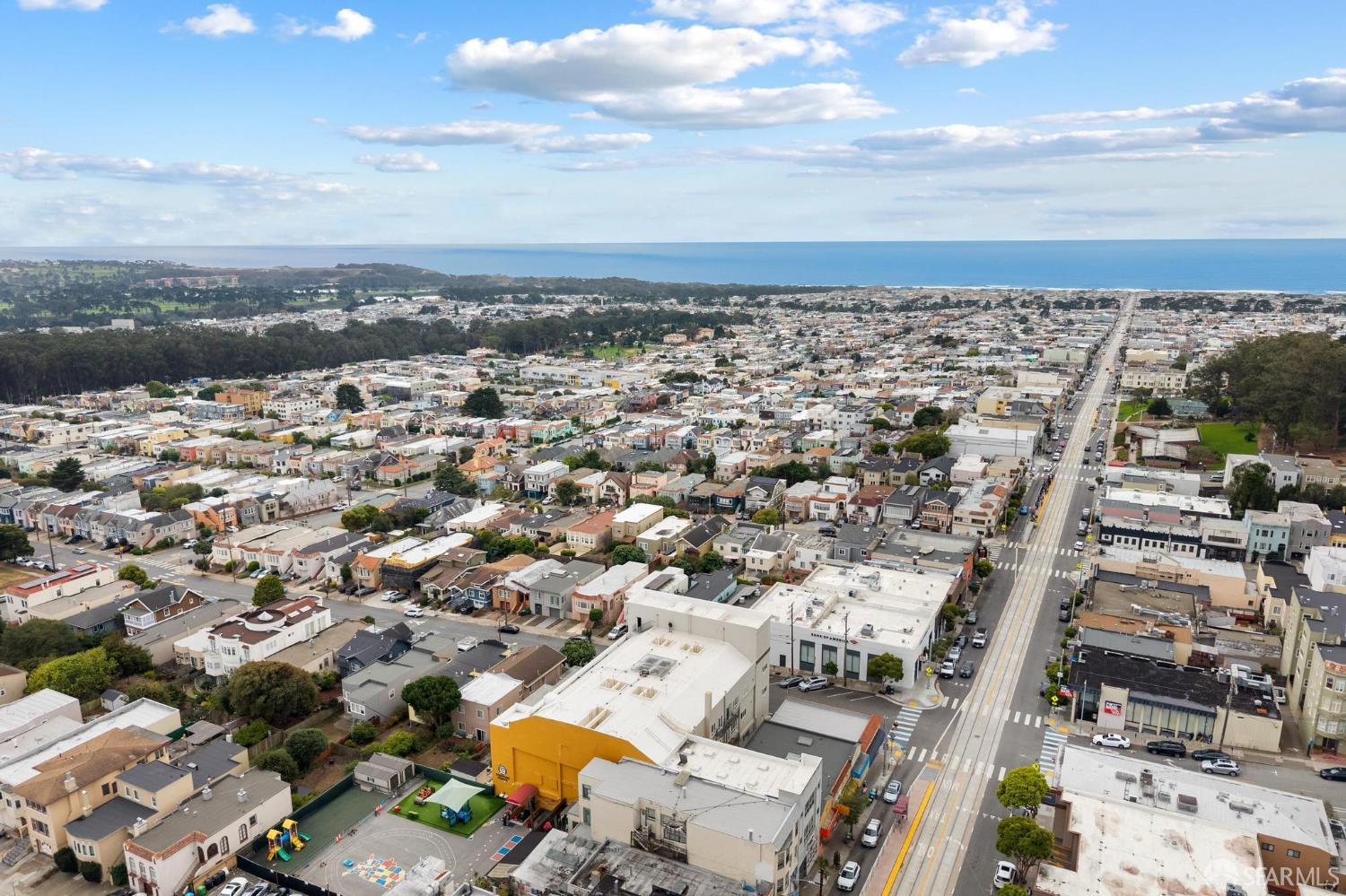 Detail Gallery Image 37 of 47 For 2418 20th Ave #101,  San Francisco,  CA 94116 - 2 Beds | 2 Baths