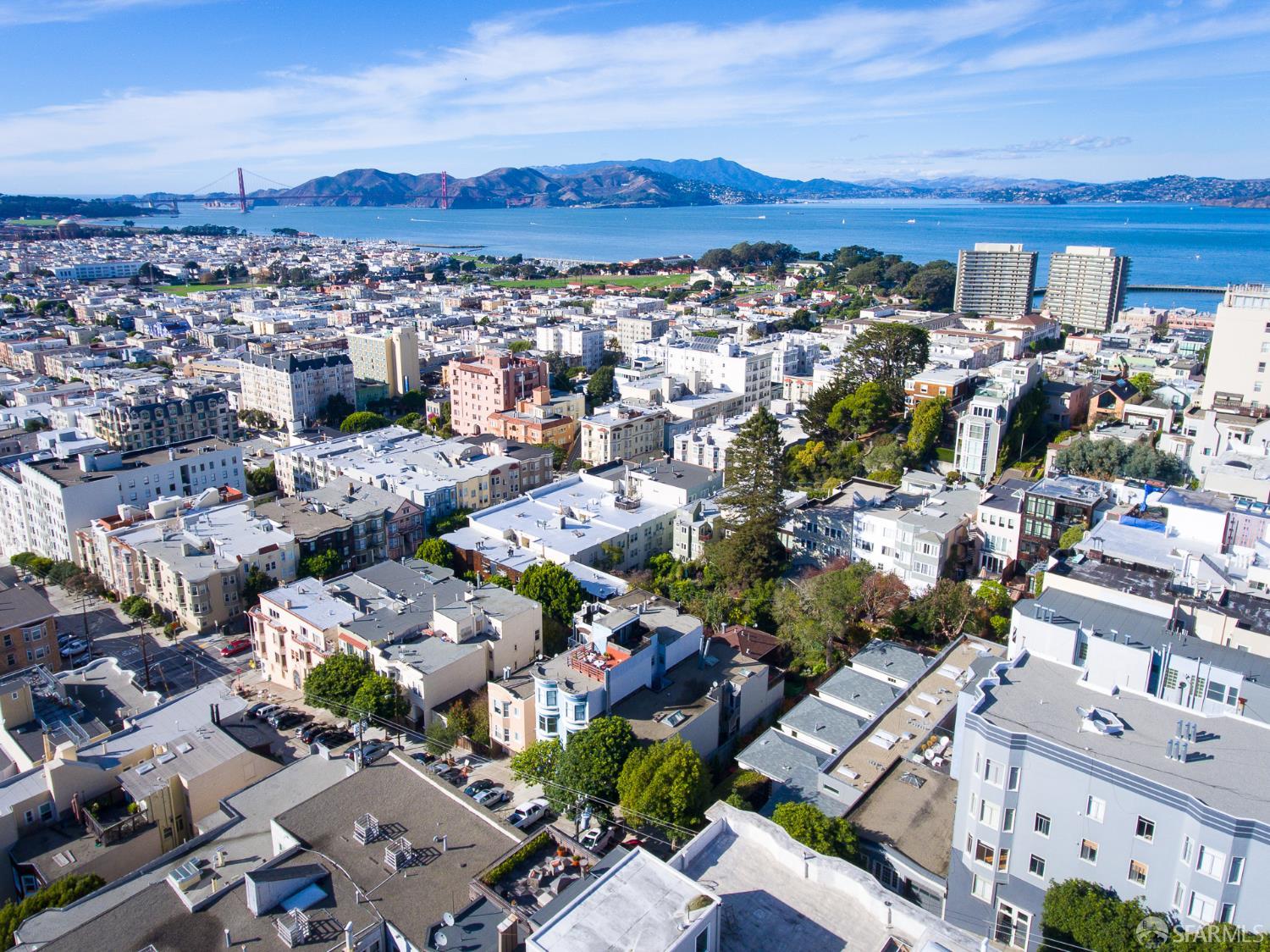 Detail Gallery Image 4 of 83 For 1338 Filbert St a,  San Francisco,  CA 94109 - 4 Beds | 4 Baths