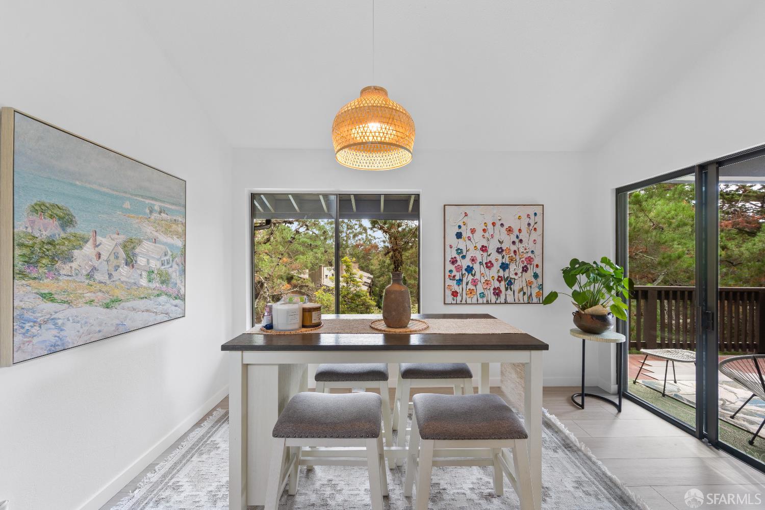 Detail Gallery Image 10 of 44 For 3374 Brittan Ave #13,  San Carlos,  CA 94070 - 3 Beds | 2 Baths