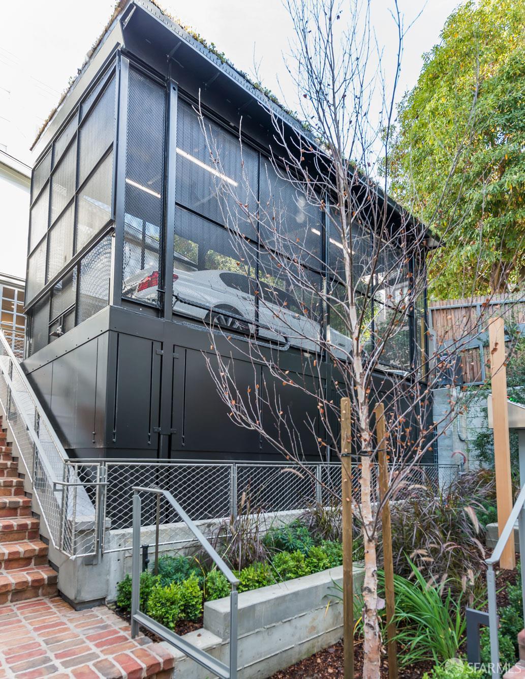 Detail Gallery Image 81 of 83 For 1338 Filbert St a,  San Francisco,  CA 94109 - 4 Beds | 4 Baths