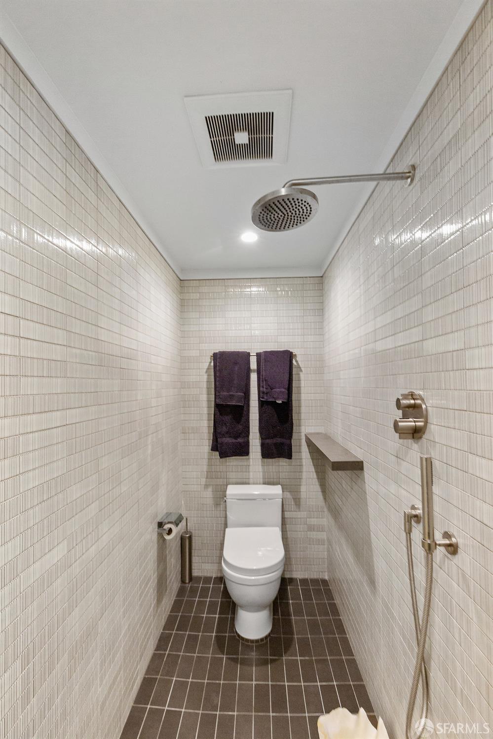 Detail Gallery Image 63 of 83 For 1338 Filbert St a,  San Francisco,  CA 94109 - 4 Beds | 4 Baths