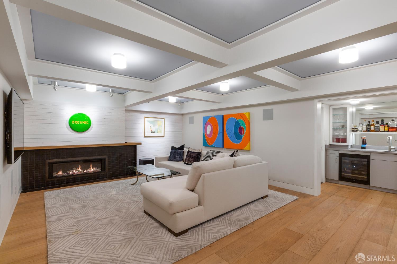 Detail Gallery Image 27 of 83 For 1338 Filbert St a,  San Francisco,  CA 94109 - 4 Beds | 4 Baths