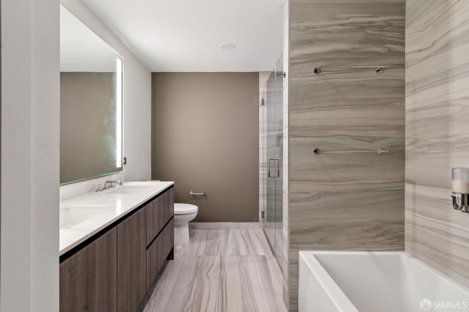 Detail Gallery Image 31 of 41 For 201 Folsom St 35a,  San Francisco,  CA 94105 - 2 Beds | 2 Baths