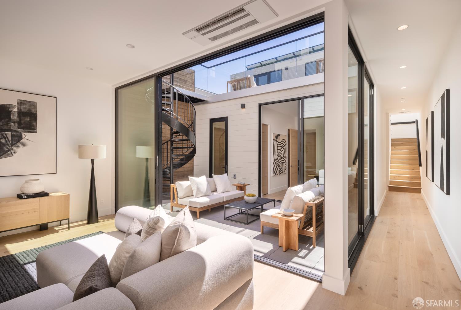 Photo #6: 425078762 Listing: Photo #6