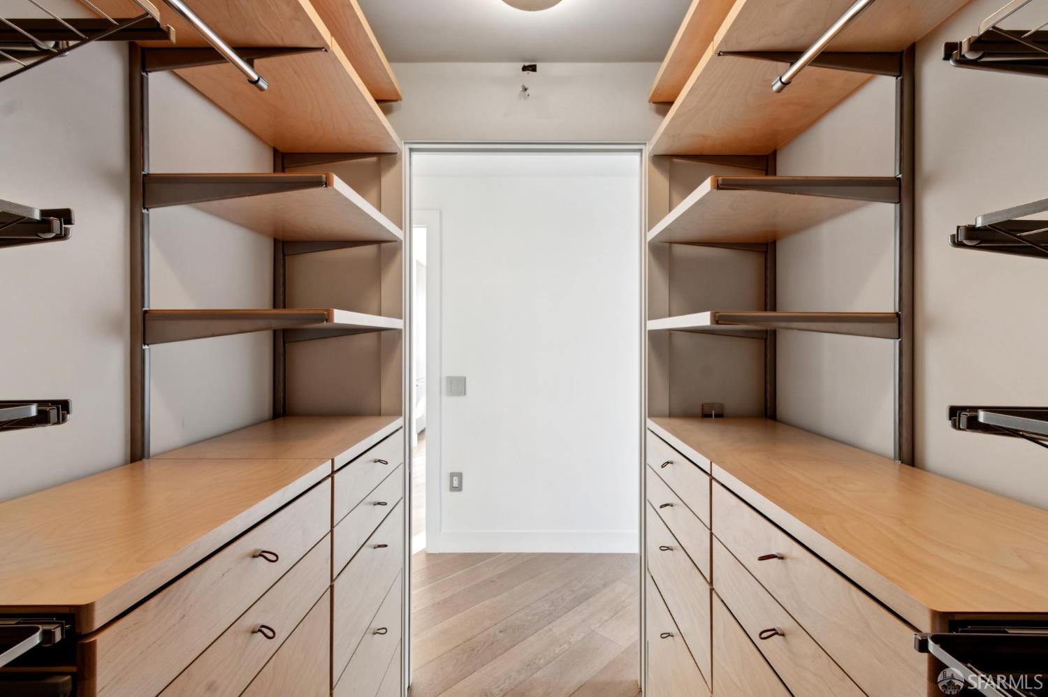 Detail Gallery Image 29 of 41 For 201 Folsom St 35a,  San Francisco,  CA 94105 - 2 Beds | 2 Baths