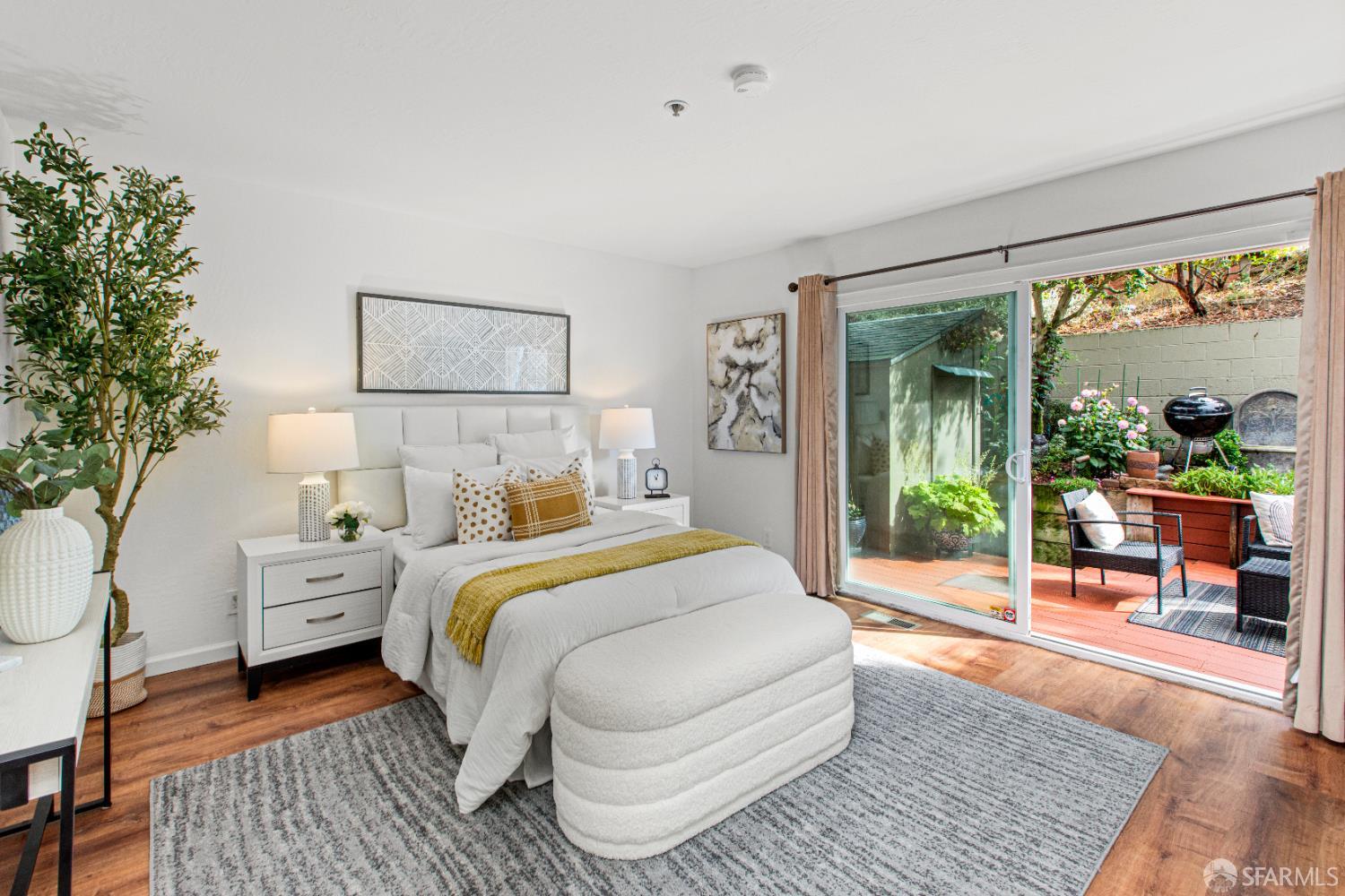 Detail Gallery Image 28 of 41 For 927 Linda Mar Blvd, Pacifica,  CA 94044 - 2 Beds | 2 Baths