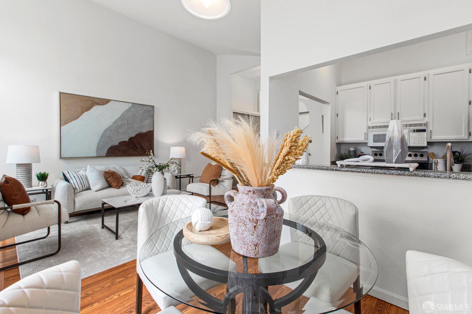 Detail Gallery Image 9 of 41 For 927 Linda Mar Blvd, Pacifica,  CA 94044 - 2 Beds | 2 Baths