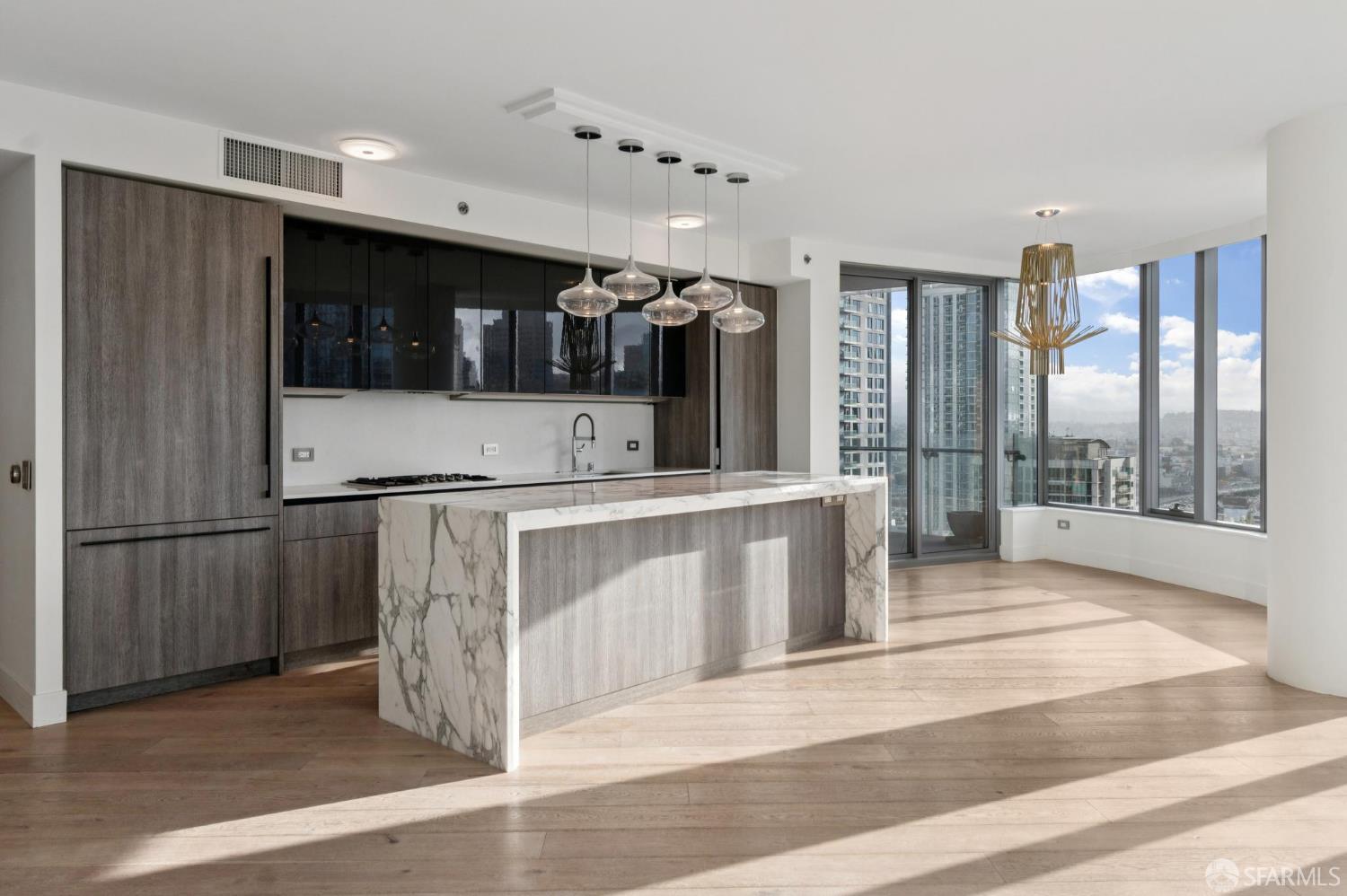 Detail Gallery Image 7 of 41 For 201 Folsom St 35a,  San Francisco,  CA 94105 - 2 Beds | 2 Baths