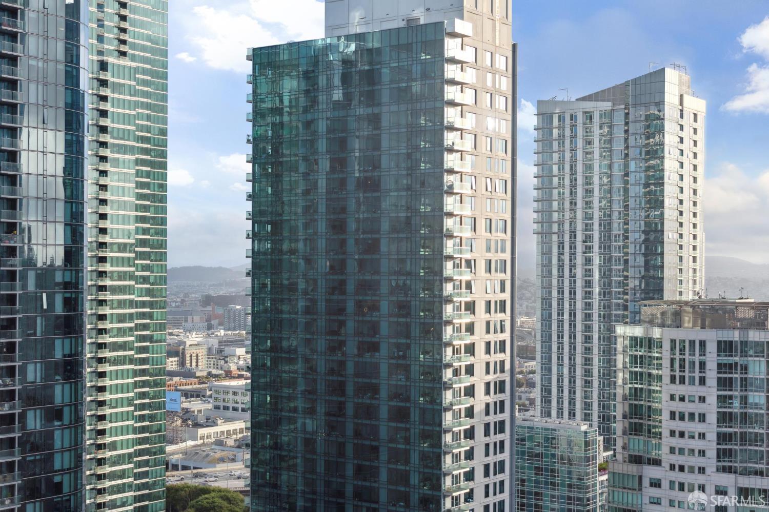 Detail Gallery Image 13 of 41 For 201 Folsom St 35a,  San Francisco,  CA 94105 - 2 Beds | 2 Baths