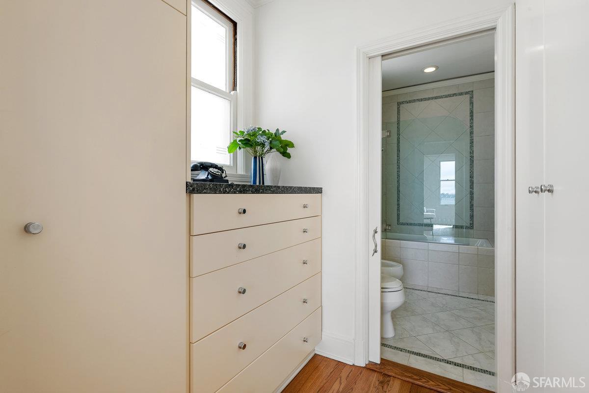 Photo #25: 425077874 Listing: Photo #25