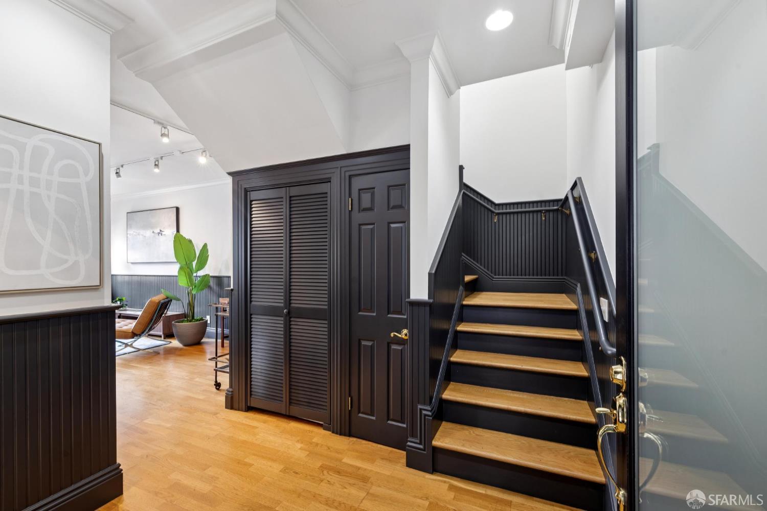 Photo #5: 425078059 Listing 