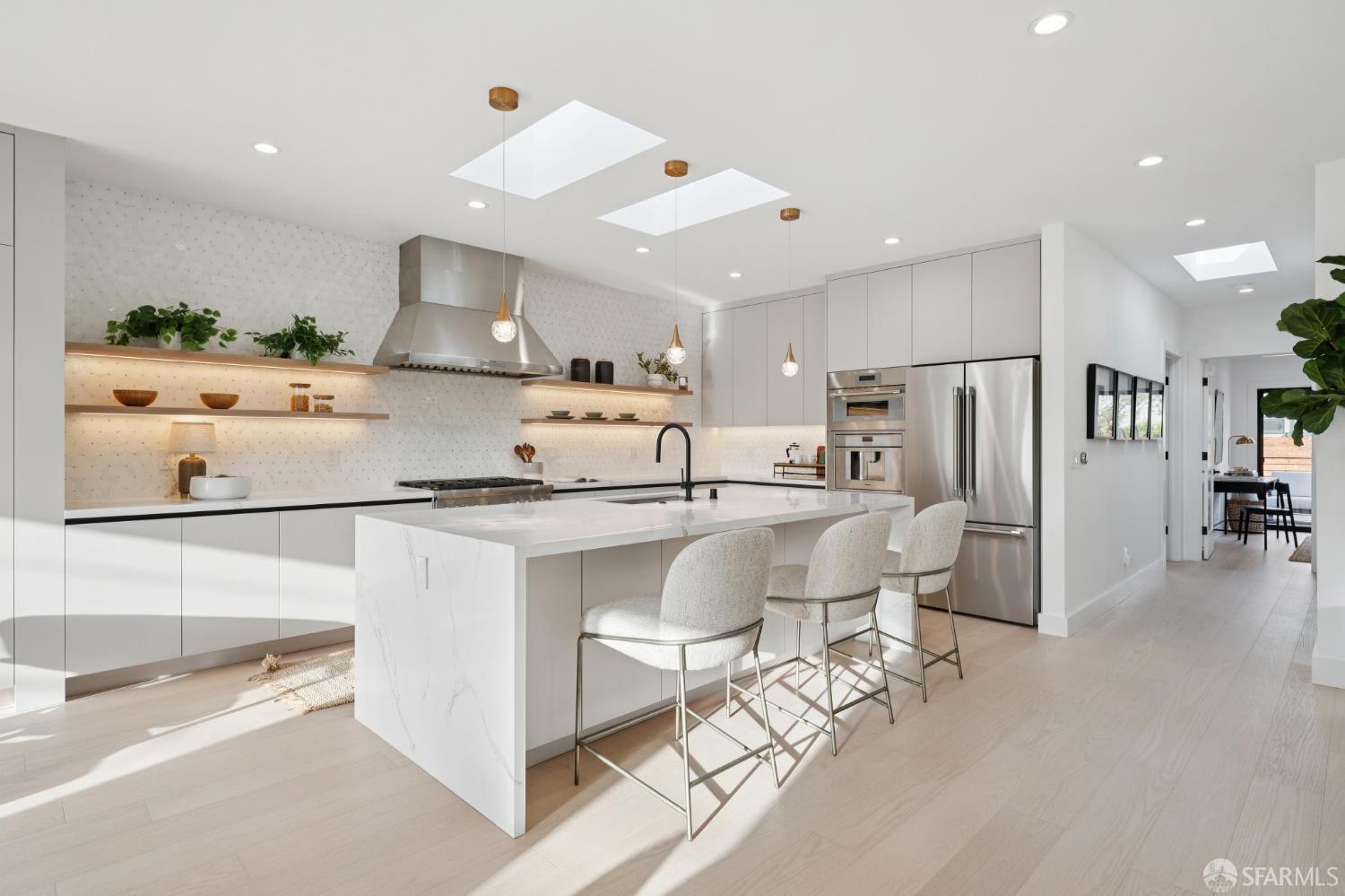 Detail Gallery Image 10 of 34 For 1726 30th Ave, San Francisco,  CA 94122 - 4 Beds | 4/1 Baths