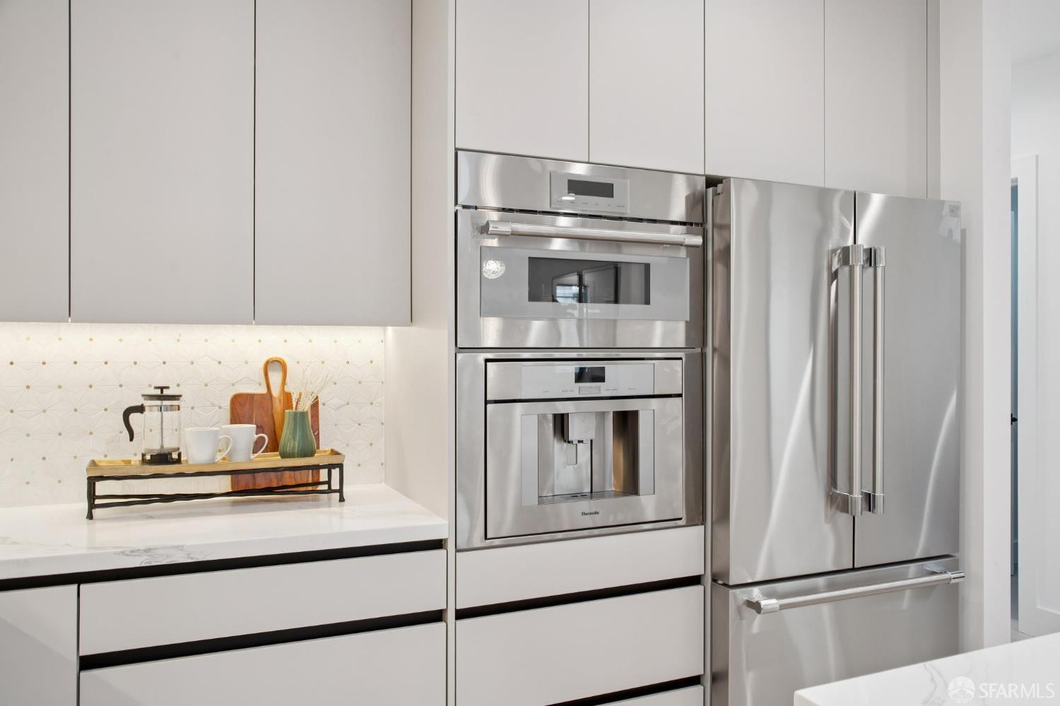 Detail Gallery Image 9 of 34 For 1726 30th Ave, San Francisco,  CA 94122 - 4 Beds | 4/1 Baths