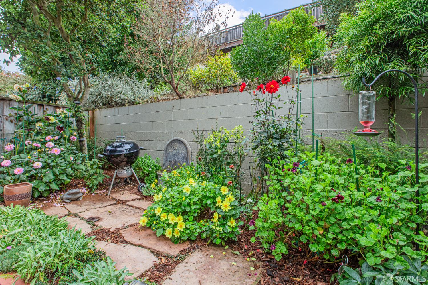 Detail Gallery Image 34 of 41 For 927 Linda Mar Blvd, Pacifica,  CA 94044 - 2 Beds | 2 Baths