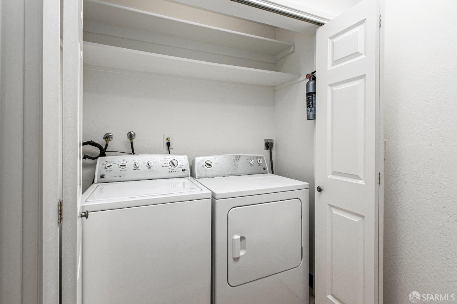 Detail Gallery Image 14 of 41 For 927 Linda Mar Blvd, Pacifica,  CA 94044 - 2 Beds | 2 Baths