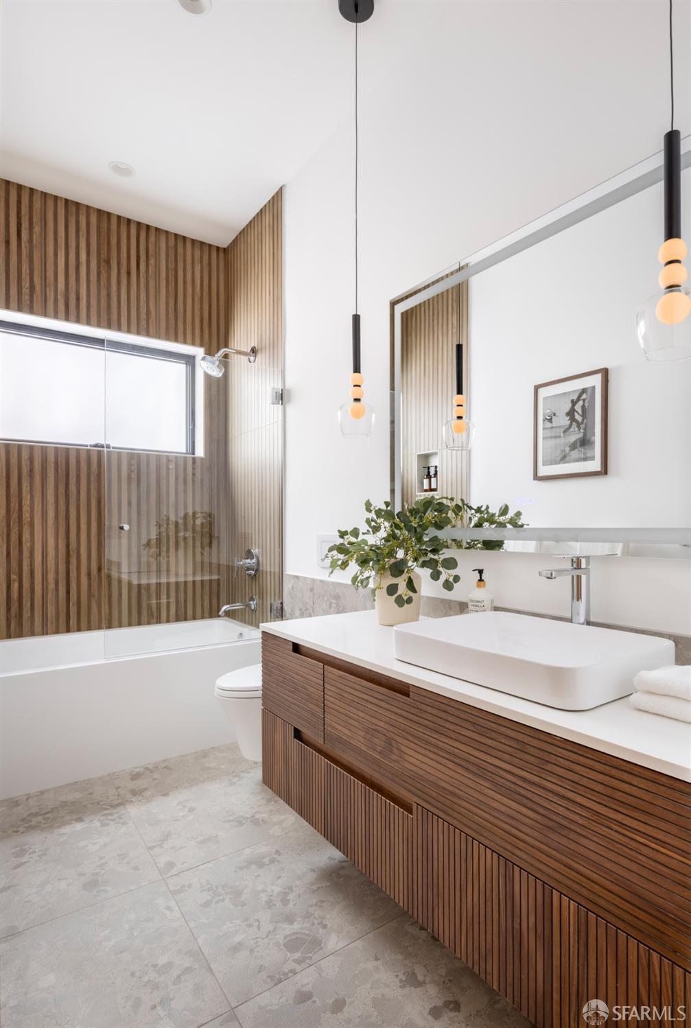 Photo #13: 425078762 Listing: Photo #13