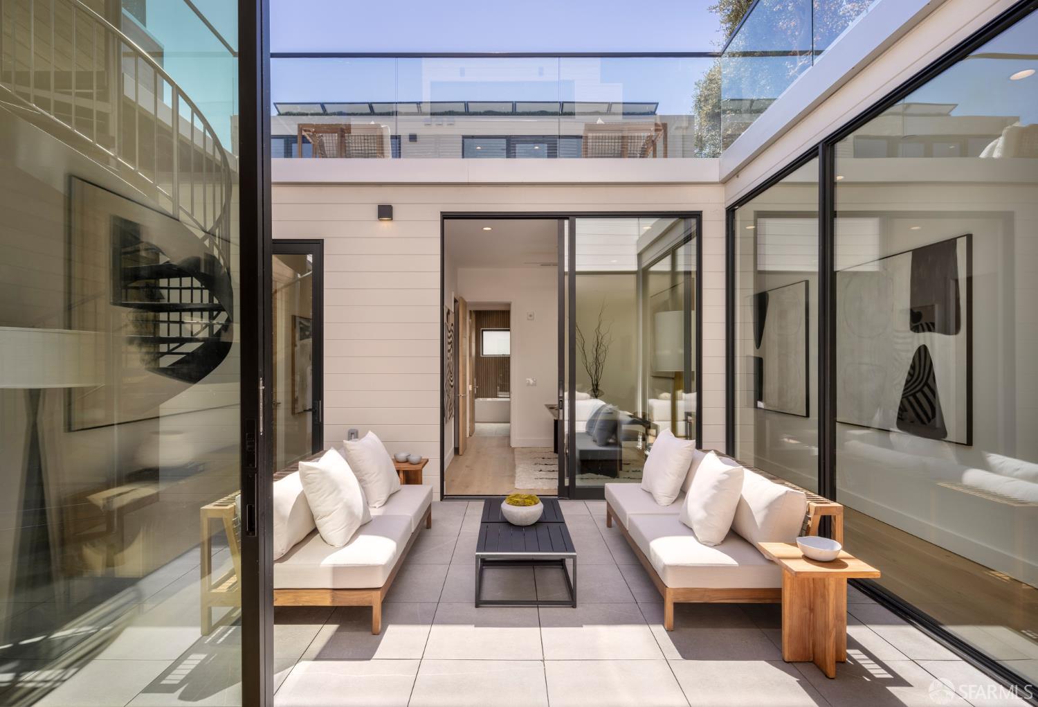 Photo #7: 425078762 Listing: Photo #7