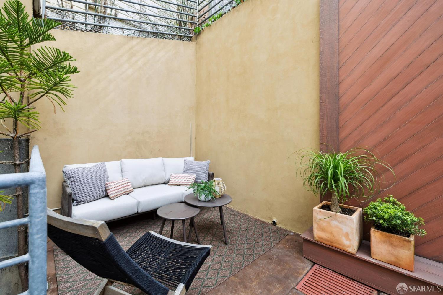 Photo #14: 425078622 Listing: Photo #14