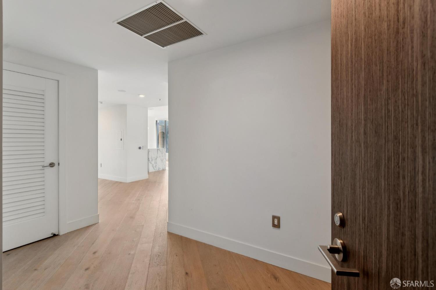 Detail Gallery Image 2 of 41 For 201 Folsom St 35a,  San Francisco,  CA 94105 - 2 Beds | 2 Baths